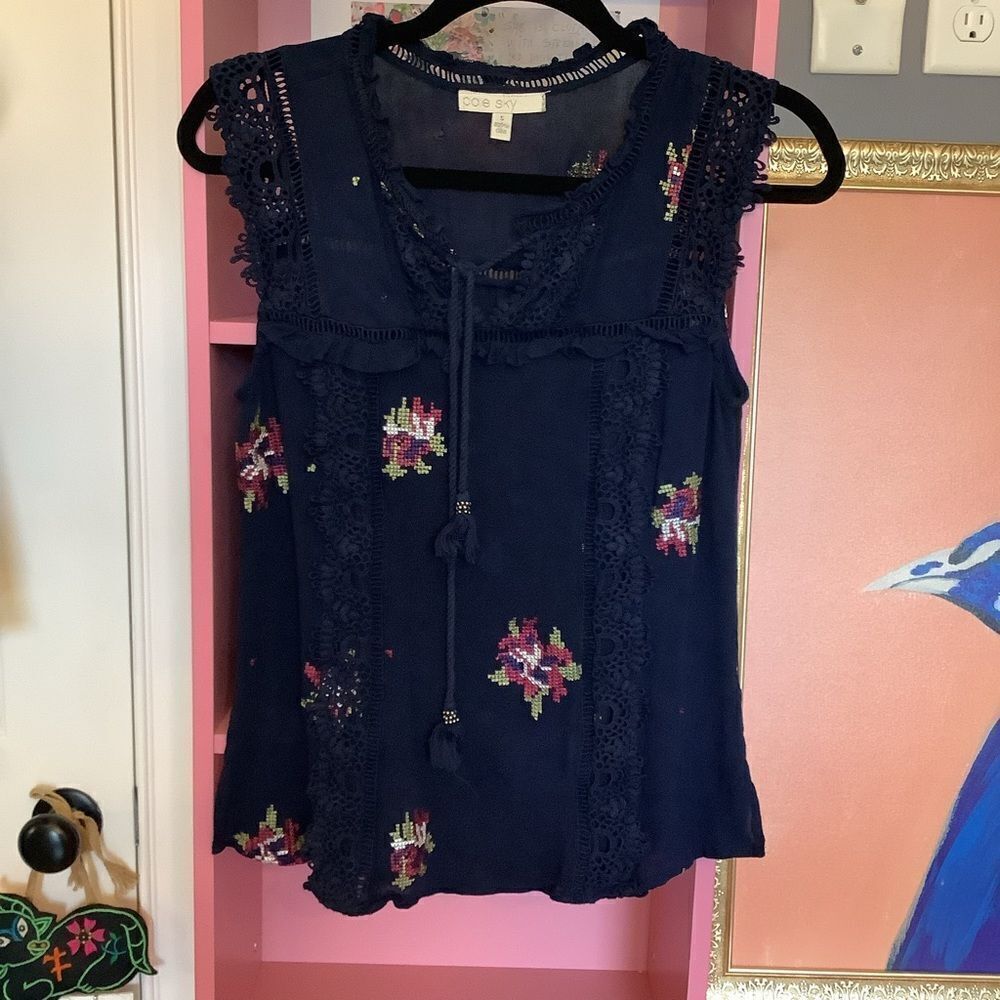 Pale Sky Navy Eyelet Top‎